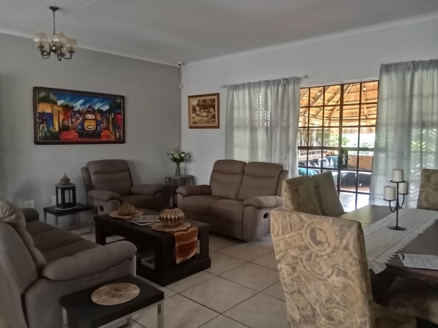 6 Bedroom Property for Sale in Deneysville Free State